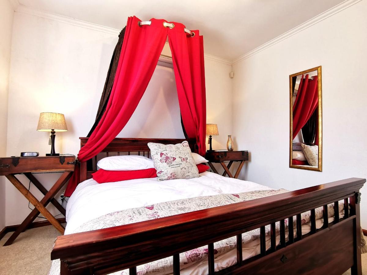 Le Manoir De Brendel Bed & Breakfast